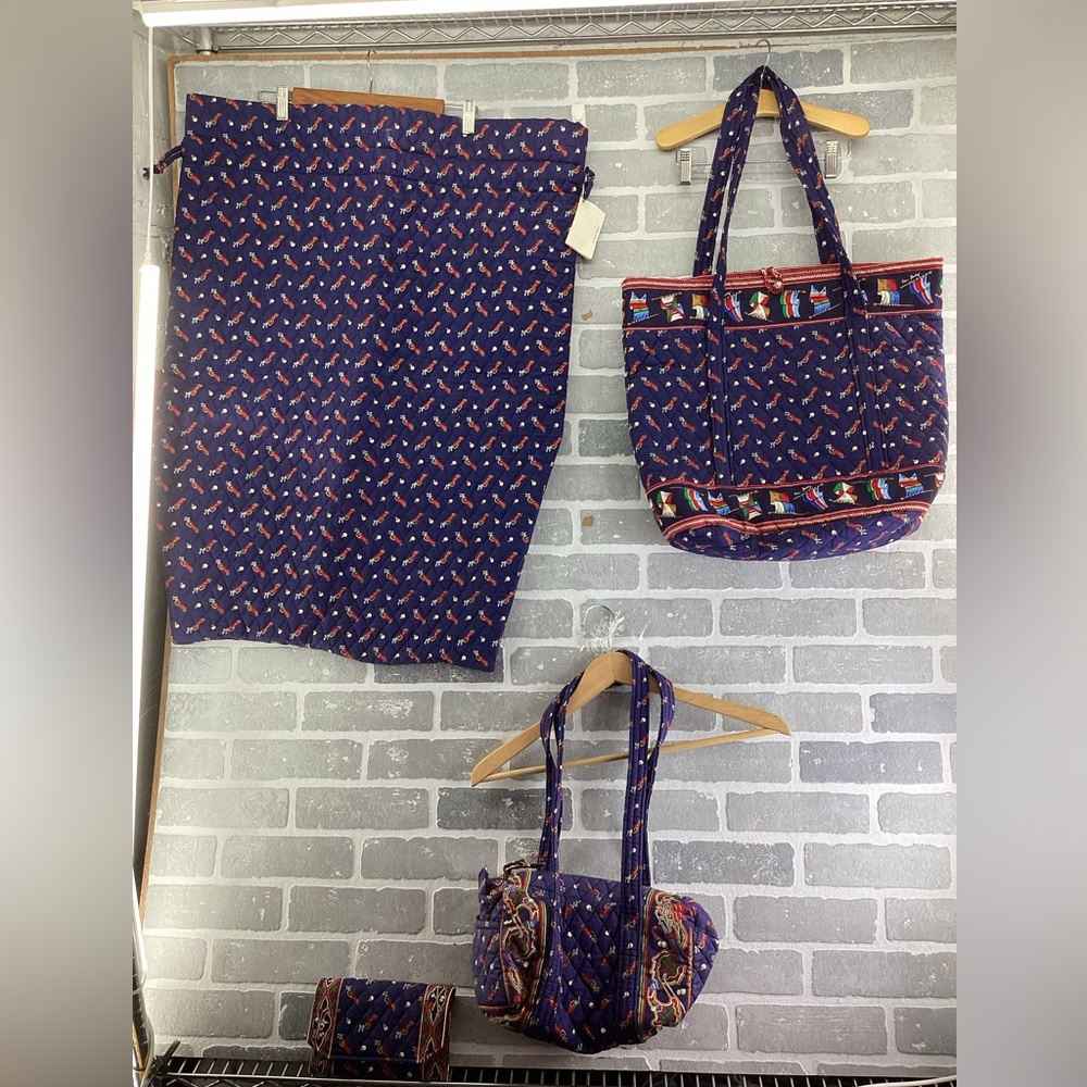 VERA BRADLEY Navy And red Golf travel set -‎ VERY RARE
